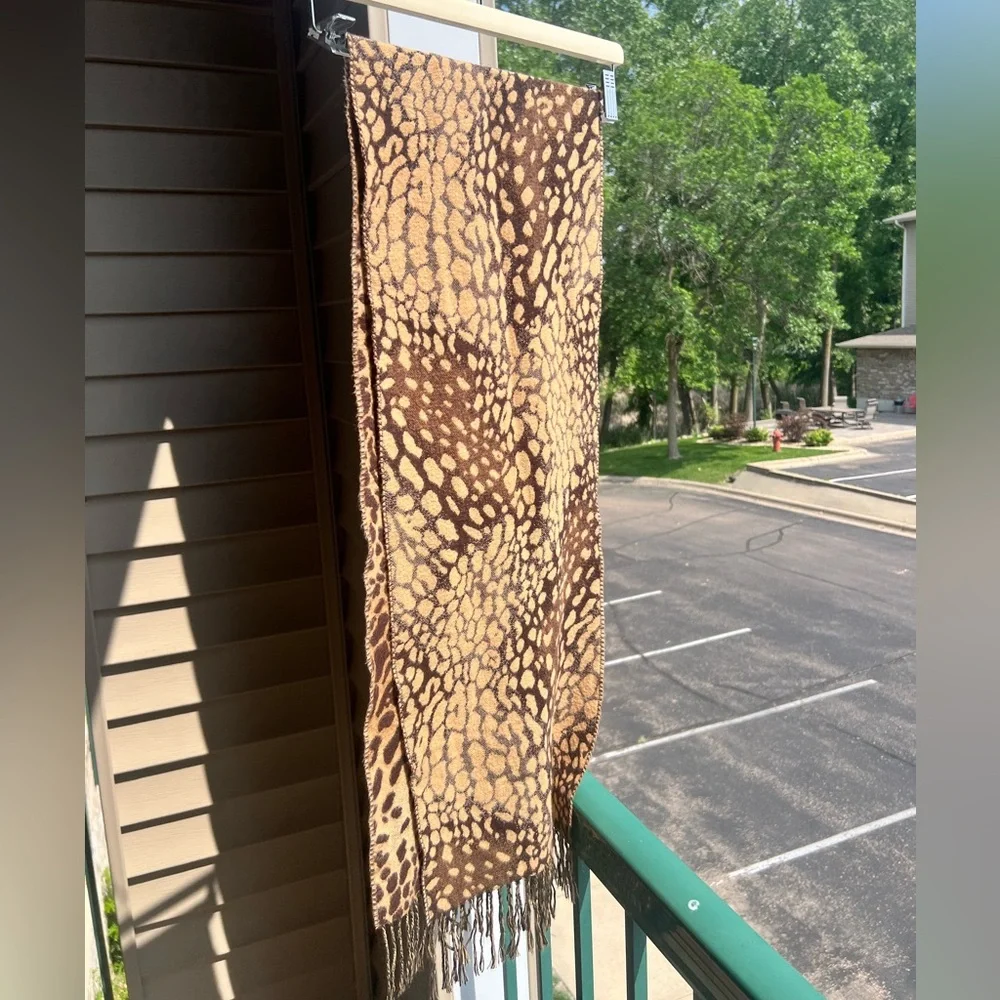 ✨🐆 Merona Brown Tan Animal Print Fringe Scarf 67” Long Soft Leopard Lightweight